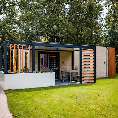 In Veluwe With Peaceful Surroundings, Cleaning Included Hébergement de vacances